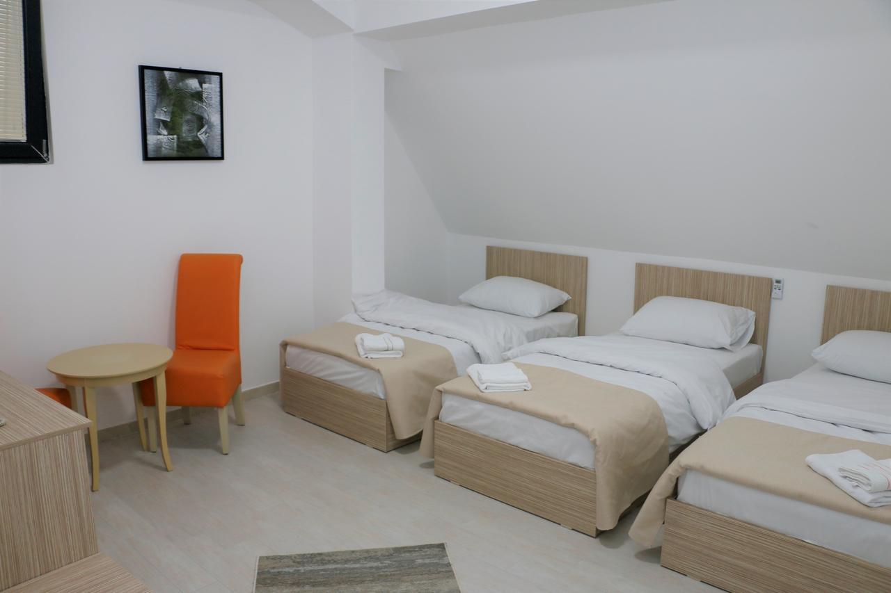 סקופיה Hotel Old Konak מראה חיצוני תמונה