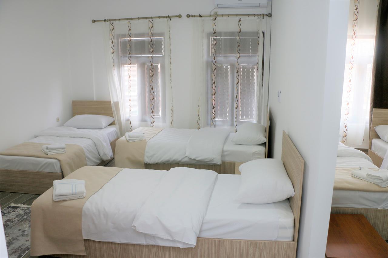 סקופיה Hotel Old Konak מראה חיצוני תמונה